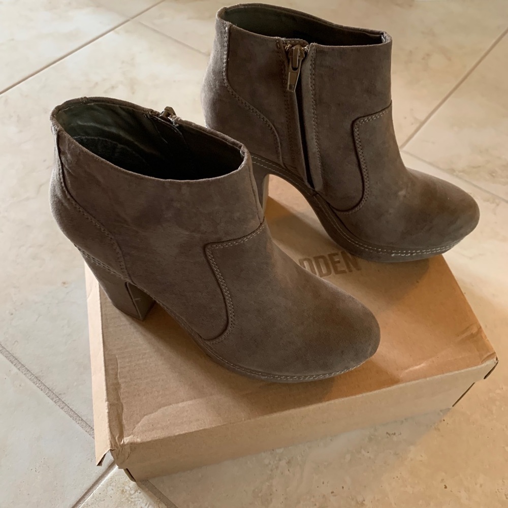 Steve Madden ankle boot